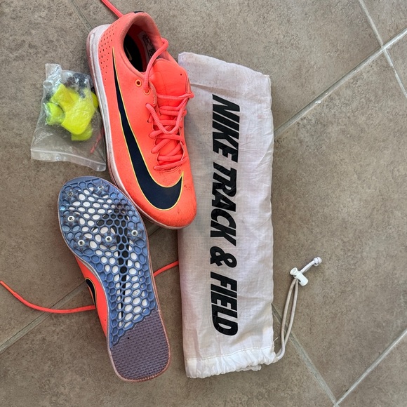 Nike Orange Track Spikes with Black Swoosh - Picture 1 of 3